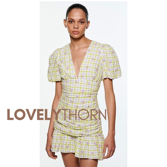 Zara Dresses & Skirts - ZARA // floral checkered print plunge puff sleeve draped mini dress